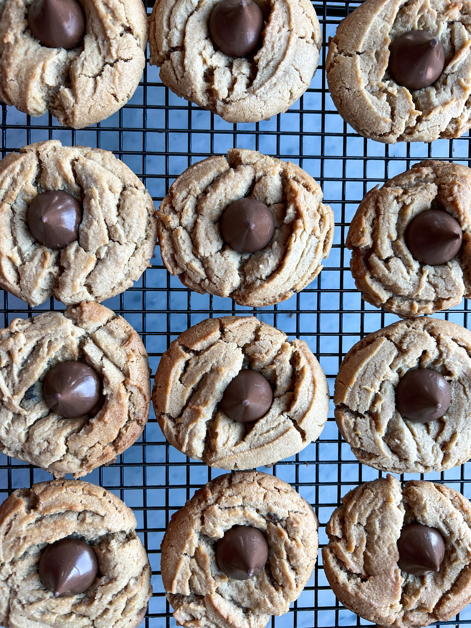 peanut butter cookies with chocolate kisses