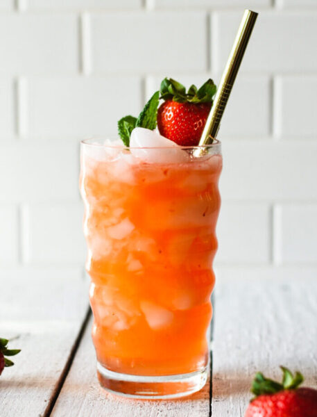 Strawberry moscow mule
