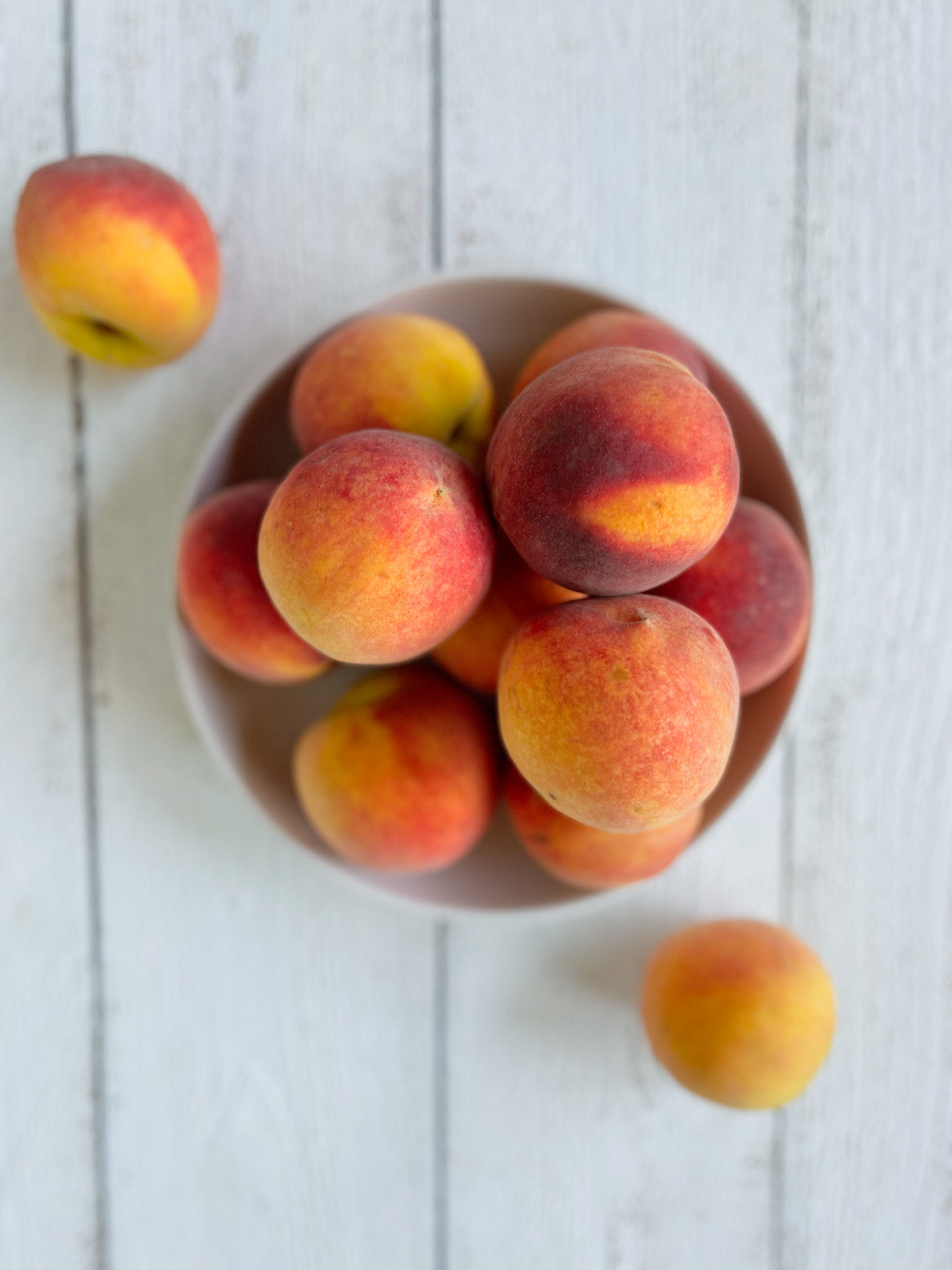 Bowl of fresh peaches