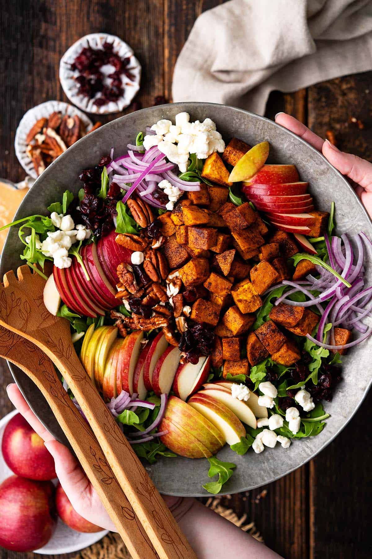 Fall salad with apples and all kinds of veggies