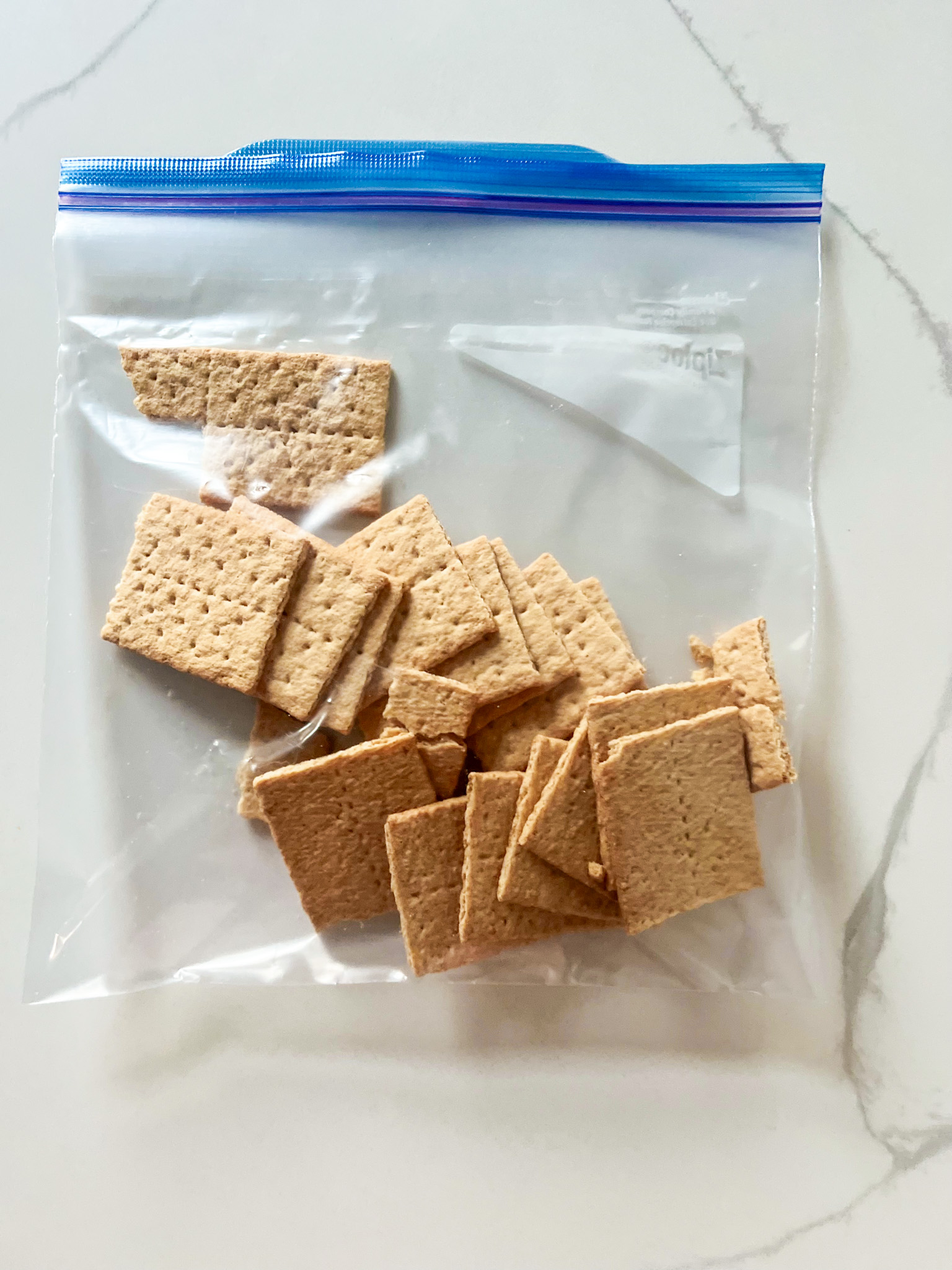 graham crackers in a plastic bag