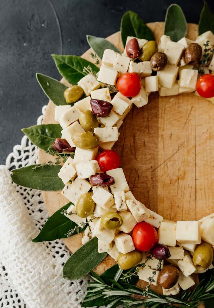 cheese and olive wreath